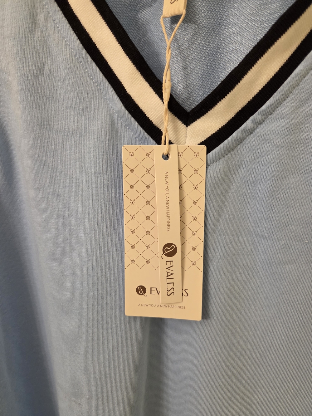 Evaless Light Blue V-Neck Sleeveless Chemise with Black & White Trim - Picture 4 of 7